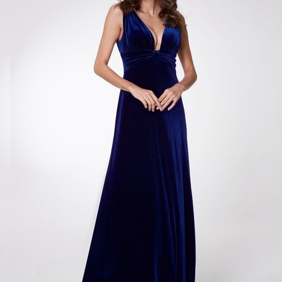 Dresses & Skirts - New Velvet Long Evening Prom Gala Maxi Dress.